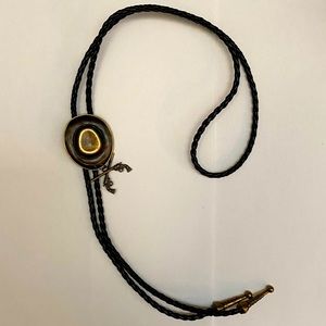 Western Cowboy Hat and Pistols Bolo Tie